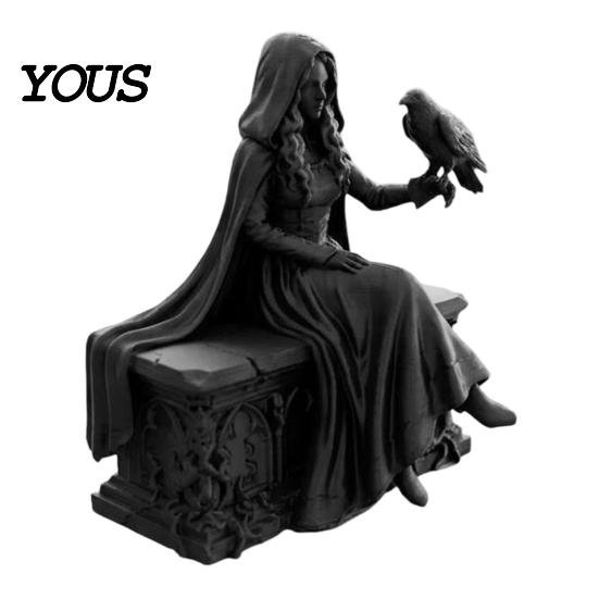 Ручная Детальная Резьба 3D Печатная Готическая Фигурка Королевы Ворон, Статуя в Плаще с Украшенным Коллекционным Вороном, Жуткое Настольное Украшение для