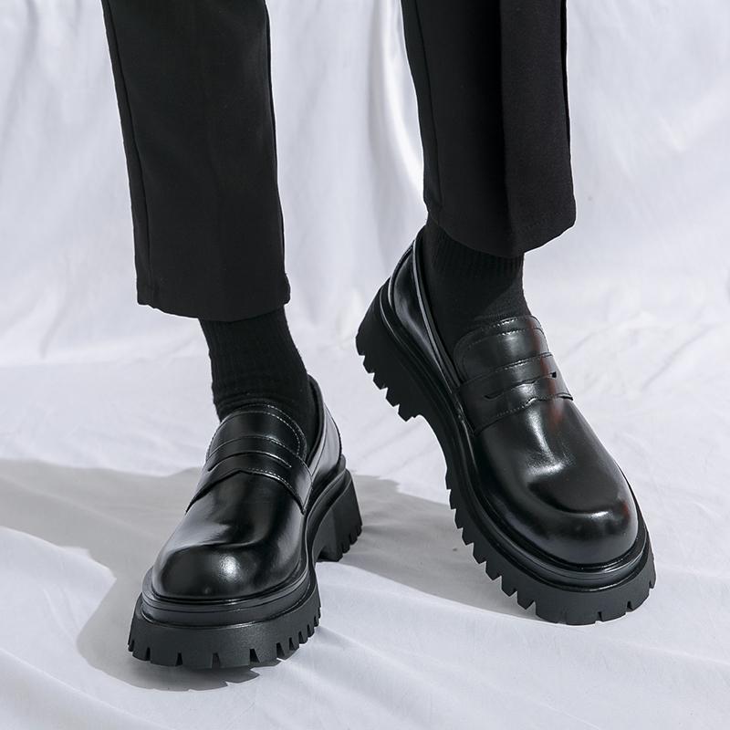 Маленькие кожаные туфли британские весенние новые лоферы на платформе модная повседневная обувь облегающие кожаные туфли мужские внешнеторговые мужские туфли