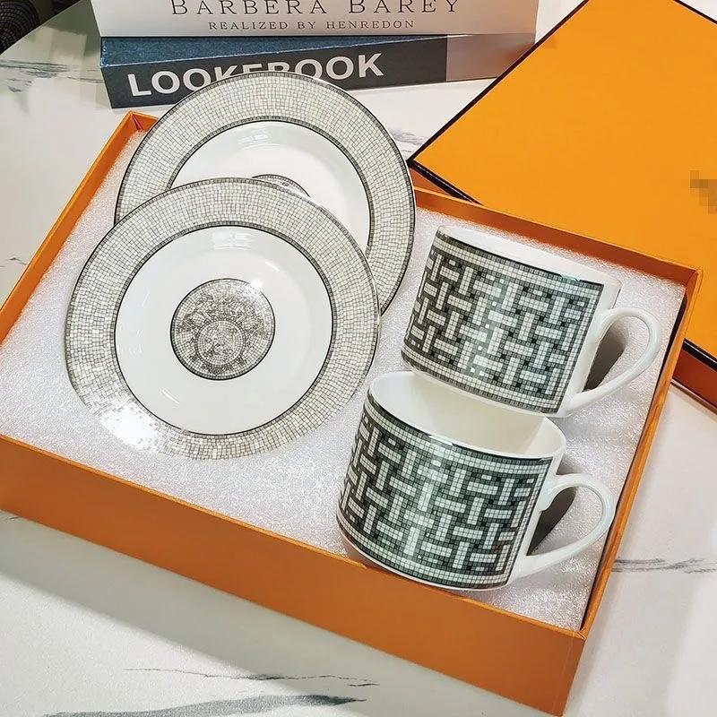 New European Bone China Coffee Cups And Saucers Tableware Coffee Milk Mug Plates Dishes Afternoon Tea Drinkware With Gift Box