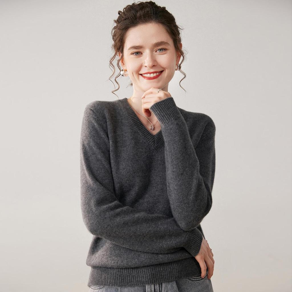 Women's Cashmere V-Neck Sweater - Thickened Autumn/Winter Knitwear, Long Sleeve, Drop Shoulder, Seven-Stitch Pullover Base Layer.