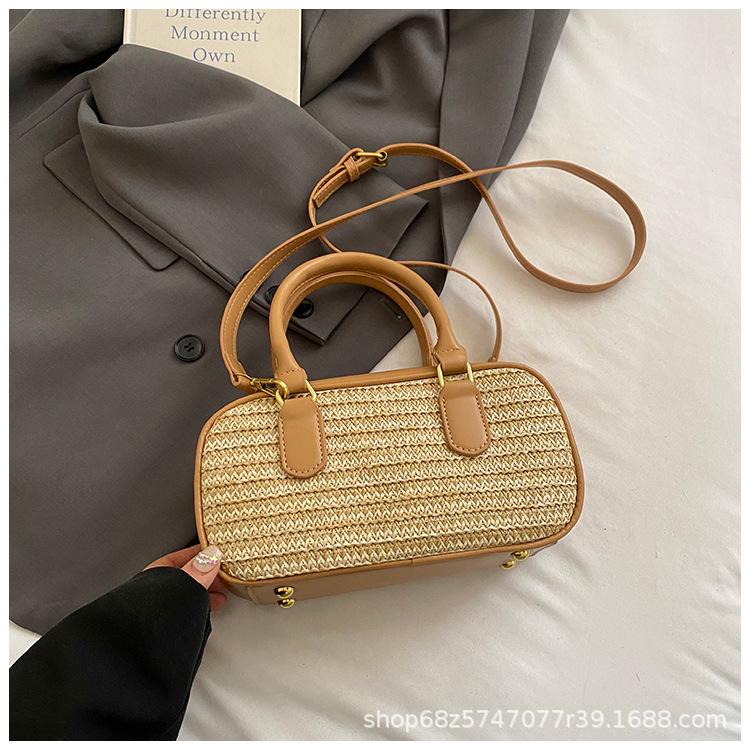 Niche Design Spring and Summer New Straw Box Bowling Bag 2025 New Versatile Splicing Shoulder Handbag Women