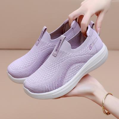 Обувь женская весенняя новая дышащая fly-woven повседневная спортивная легкая ленивые туфли женские с мягкой подошвой модные универсальные мамины туфли