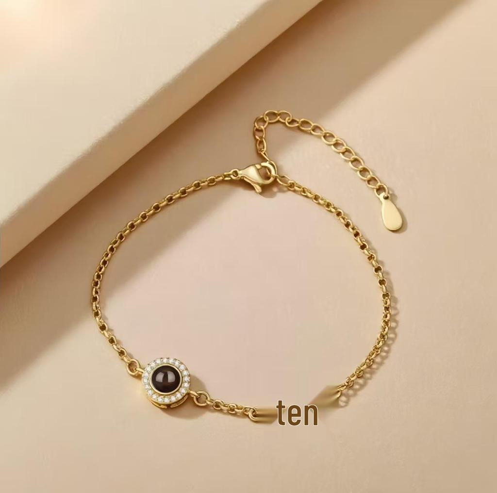 Изысканный браслет с крестовой проекцией: Универсальные европейские и американские ювелирные изделия на заказ