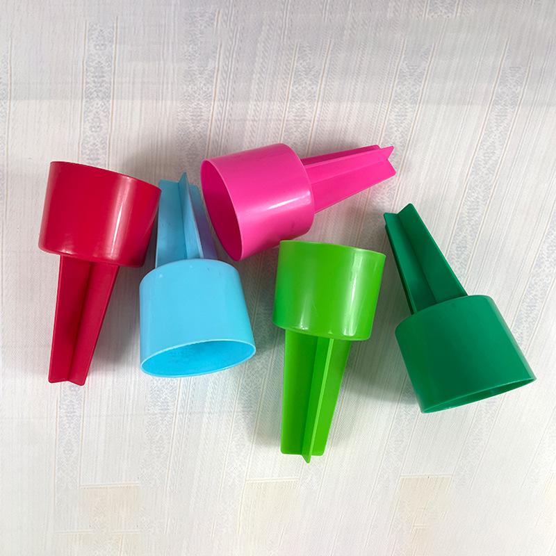 Европейский и американский многофункциональный держатель для стаканов на открытом воздухе на пляже - самый продаваемый пластиковый дизайн