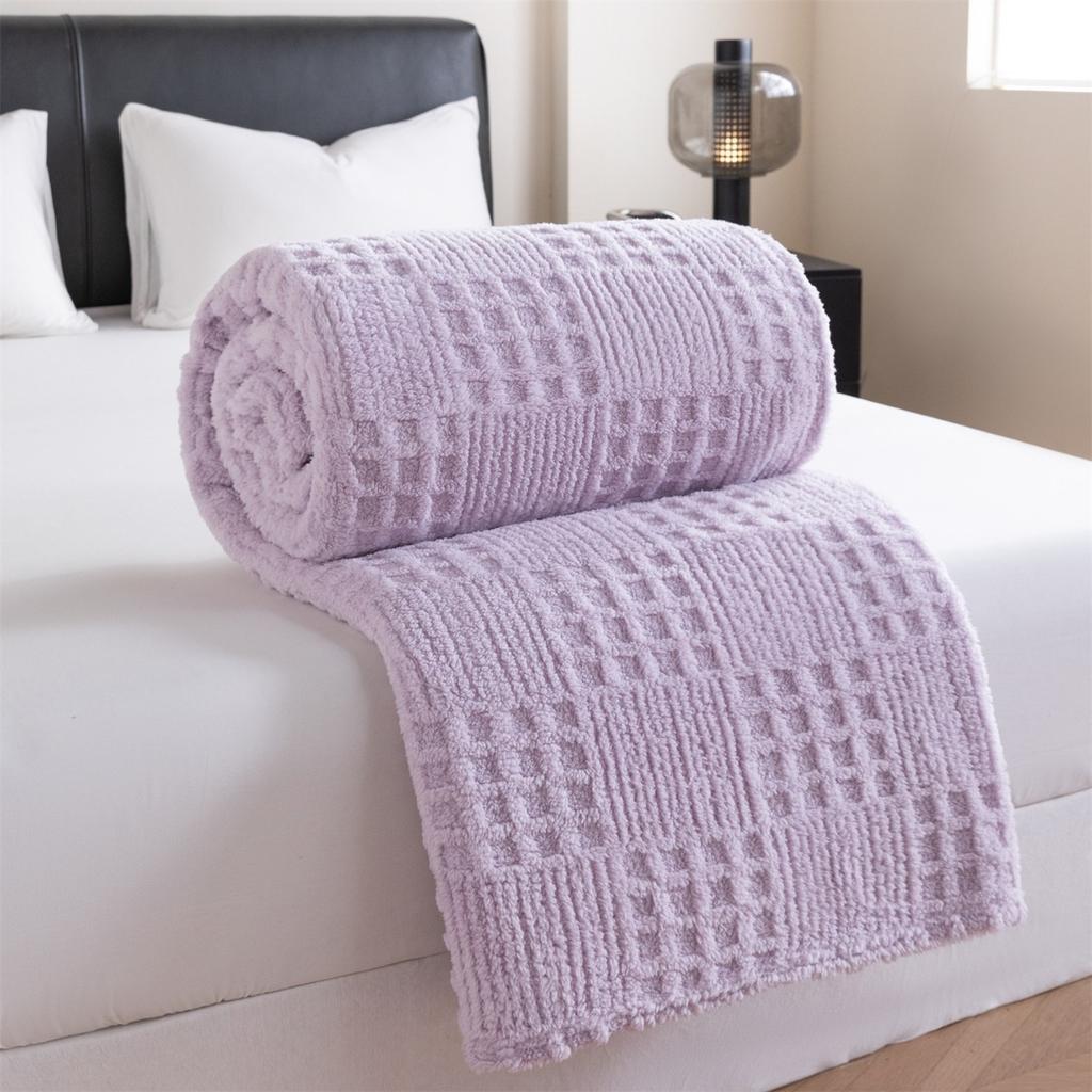 Thick Plush, Warm Double-sided Velvet Waffle Cover Blanket Jacquard Flannel Blanket with Plush Autumn and Winter Knitting