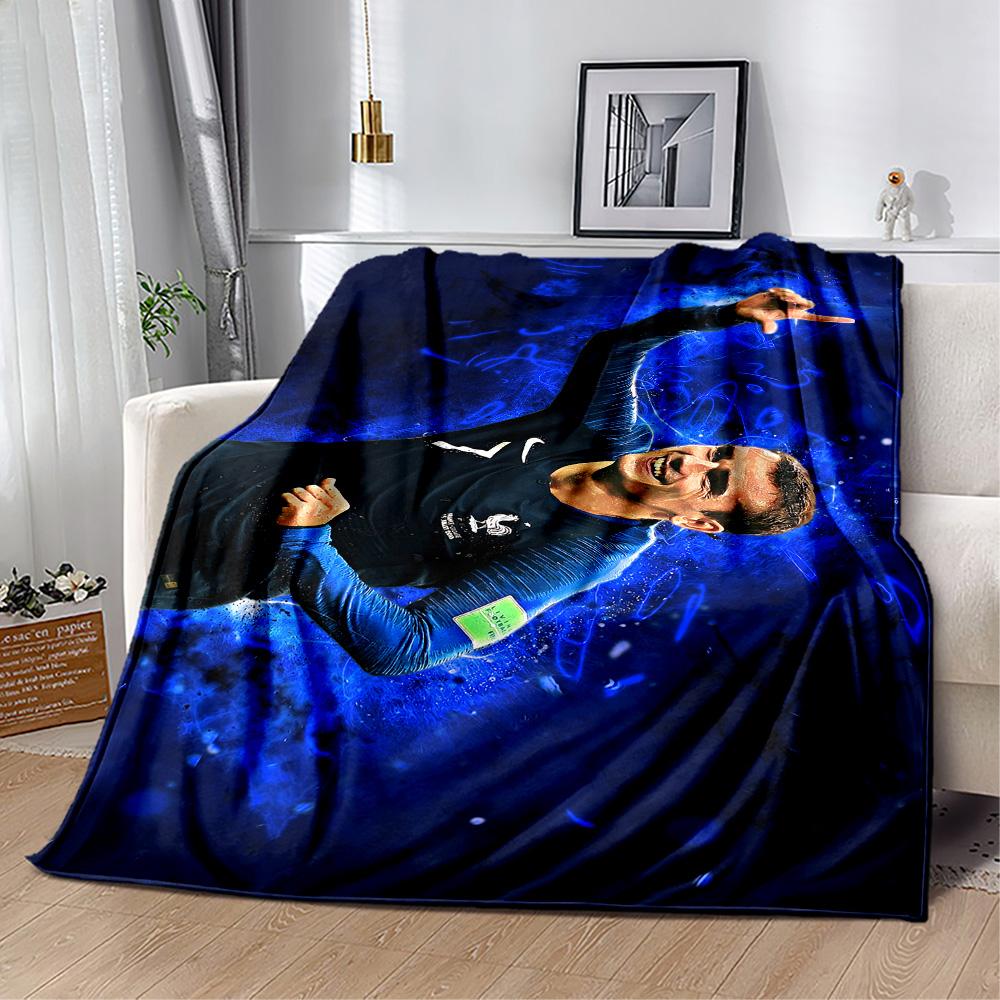 Griezmann's Jersey Blanket Durable Comfort Suitable for Picnics Bed Bedding for All Occasions Playful Design Suitable for Gifting Relatives and Friend