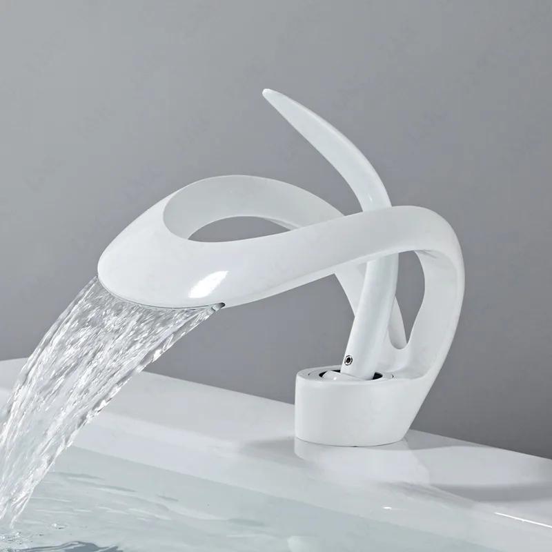Creative Waterfall Style Single Handle Bathroom Faucet Brass Hot And Cold Sink Faucet for Bathroom Counter Basin