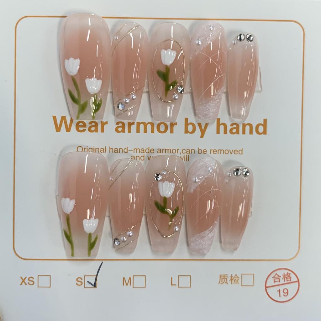 Нажмите на кончики ногтей Гель Полное покрытие 100 дизайнов Накладные ногти ручной работы Высококачественные носимые искусственные ногти Многоразовые размеры от XS до L бесплатно 5 шт. инструментов
