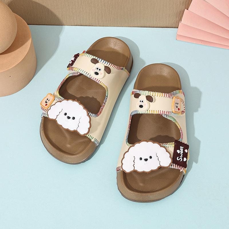 Labubu girls' slippers for outdoor wear2026New summer fashion sandals for girls, outdoor slip-on sandals with non-slip soft soles