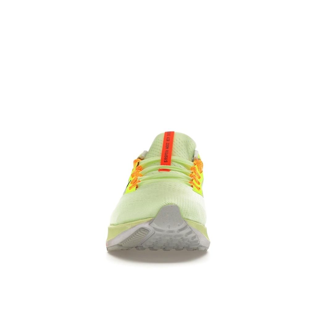 Nike Мужские кроссовки Air Zoom Pegasus 38 Fast Pack желтые Barely-Volt Volt CW7356-700