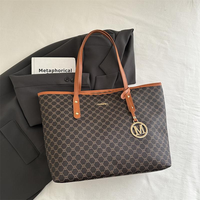 Сумка с высокой текстурой, женская сумка-тоут, новая осенне-зимняя популярная модная сумка через плечо, большая вместительная ручная сумка