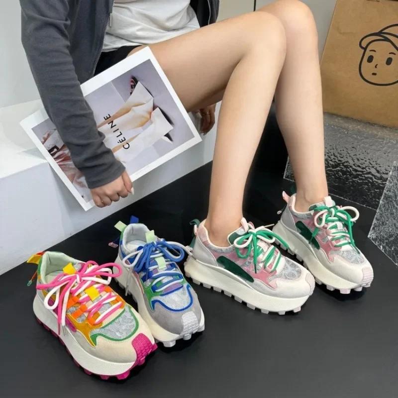 Модные новые женские кроссовки Модные универсальные женские теннисные туфли Дышащие сетчатые кроссовки Удобные повседневные кроссовки на платформе