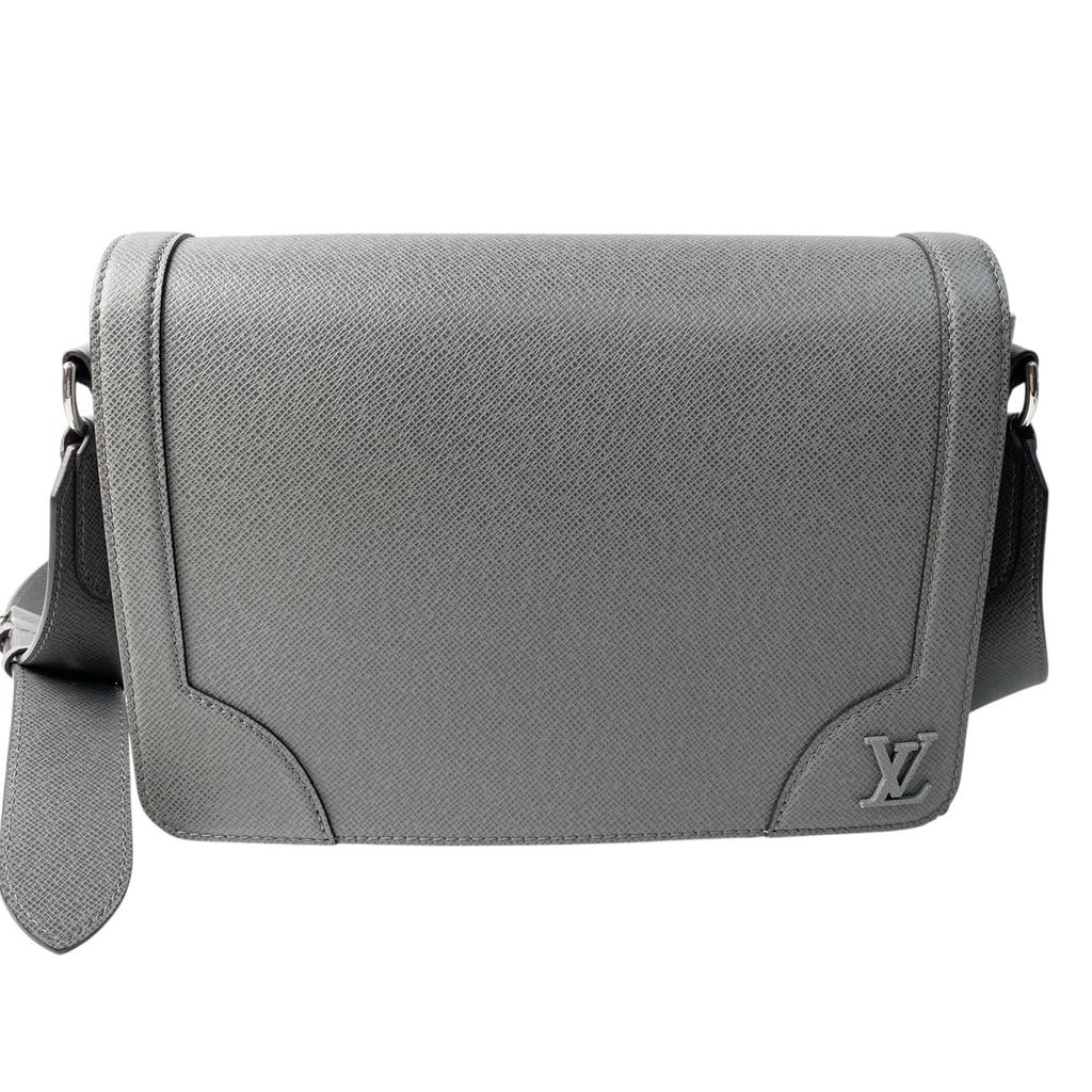 Подержанная мужская кожаная сумка через плечо LOUIS VUITTON Серая