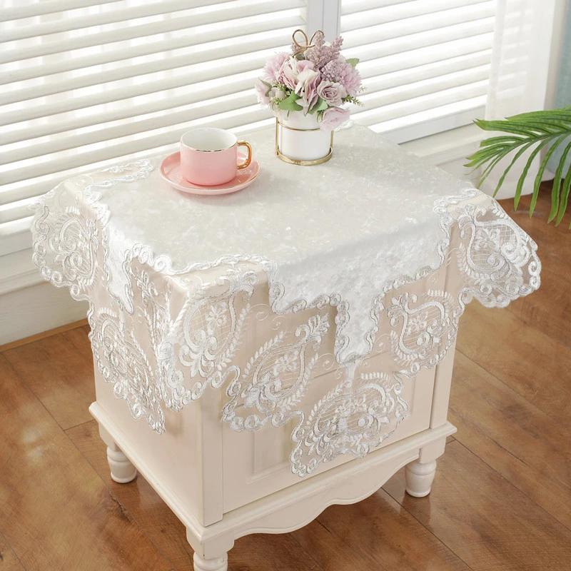 White Gold Velvet Rectangular Tablecloth With Embroidered Lace Edge For Dining Table And TV Cabinet Dust Cover