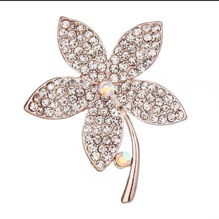 High-End Alloy Brooch with Pearl Imitation and Rhinestone Corsage Pin - Fashion Accessory