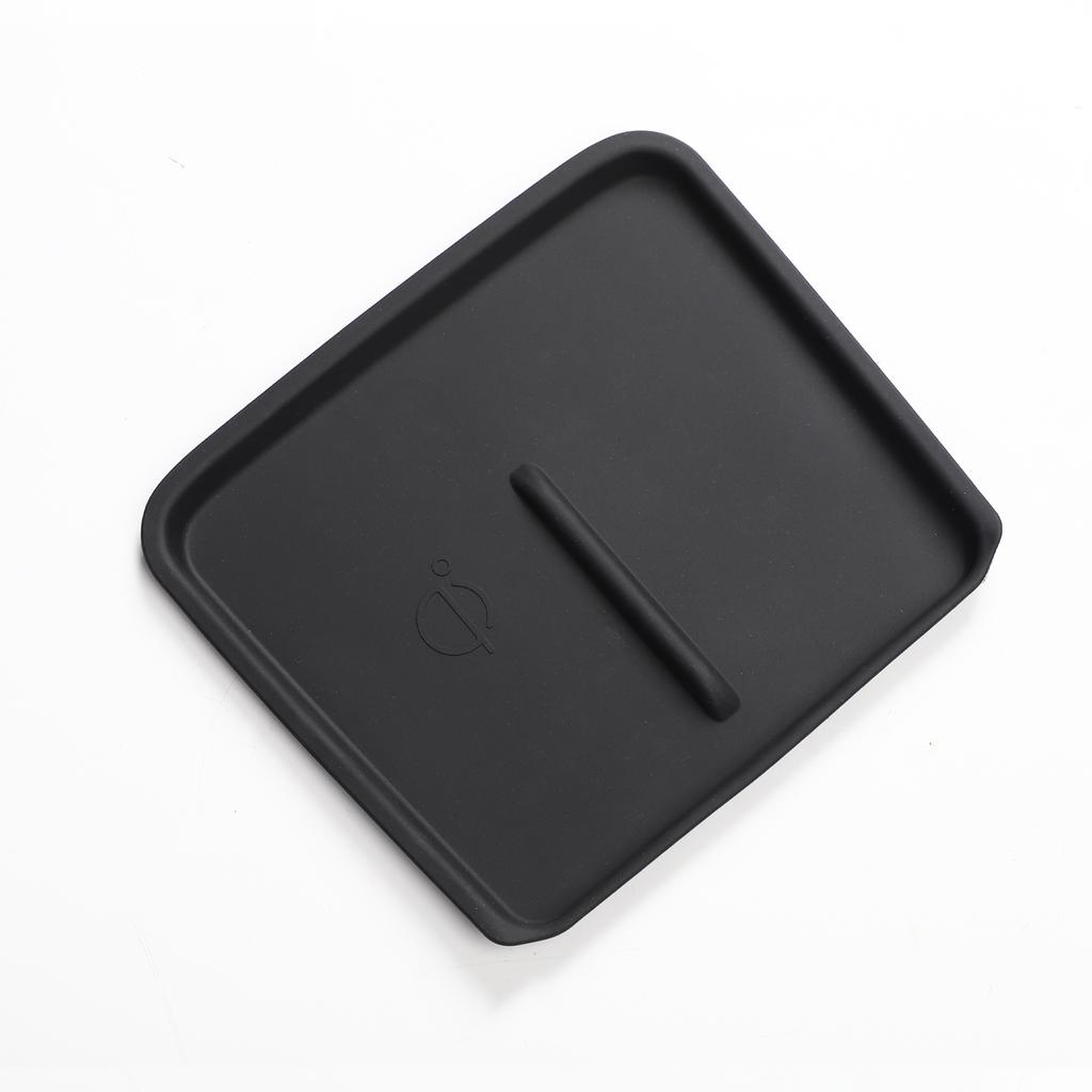 Smabee Car Anti Dirt Pad for Xpeng G9 2022 2023 Mobile Wireless Charging Anti-Slip Mats Interior Accessiories Black