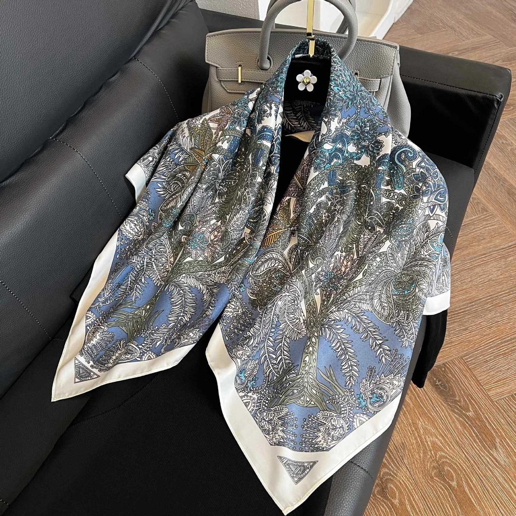 Color block silk scarf Korean version printing color matching scarf twill silk large square scarf 91x91cm shawl sunscreen travel headscarf