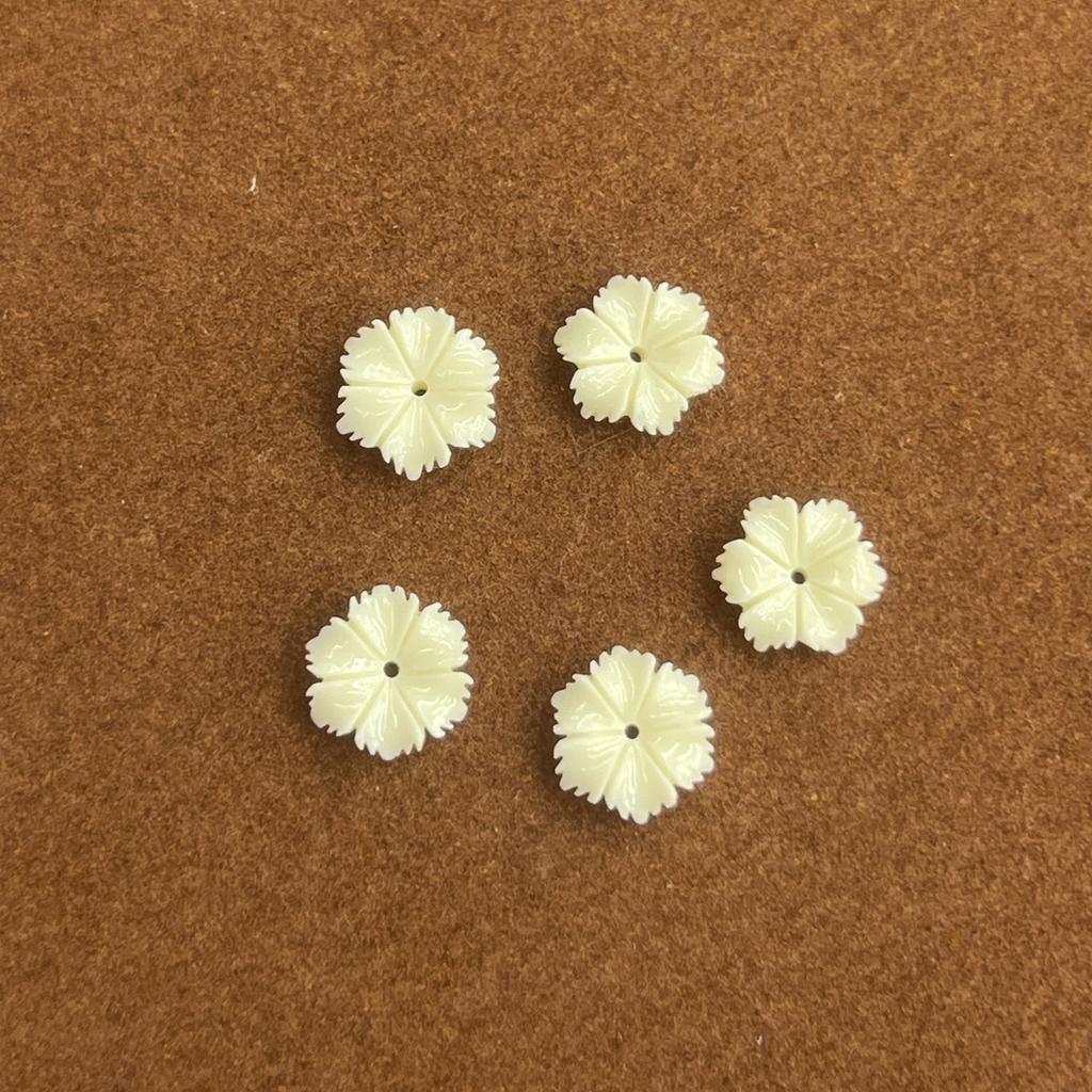 30 шт., Искусственный коралл, отдельные бусины с отверстием, 12 мм, Модные бусины-цветы ручной работы для изготовления ювелирных изделий, аксессуары для ожерелья DIY, подарки на День матери