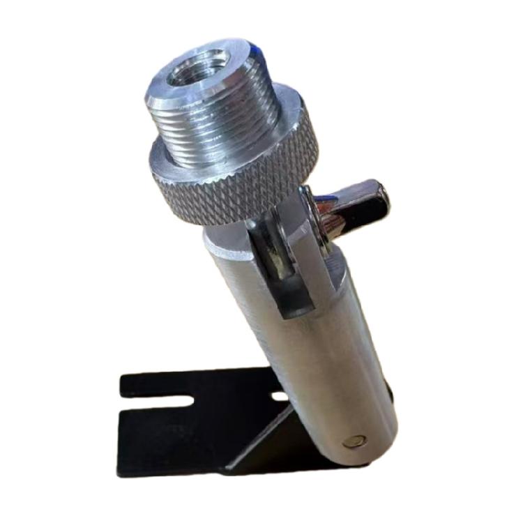 Адаптер-зажим для микрофонной стойки бас-барабана для эффективного подключения. Легкий. Металлический. Ударопрочный. Для выступлений.