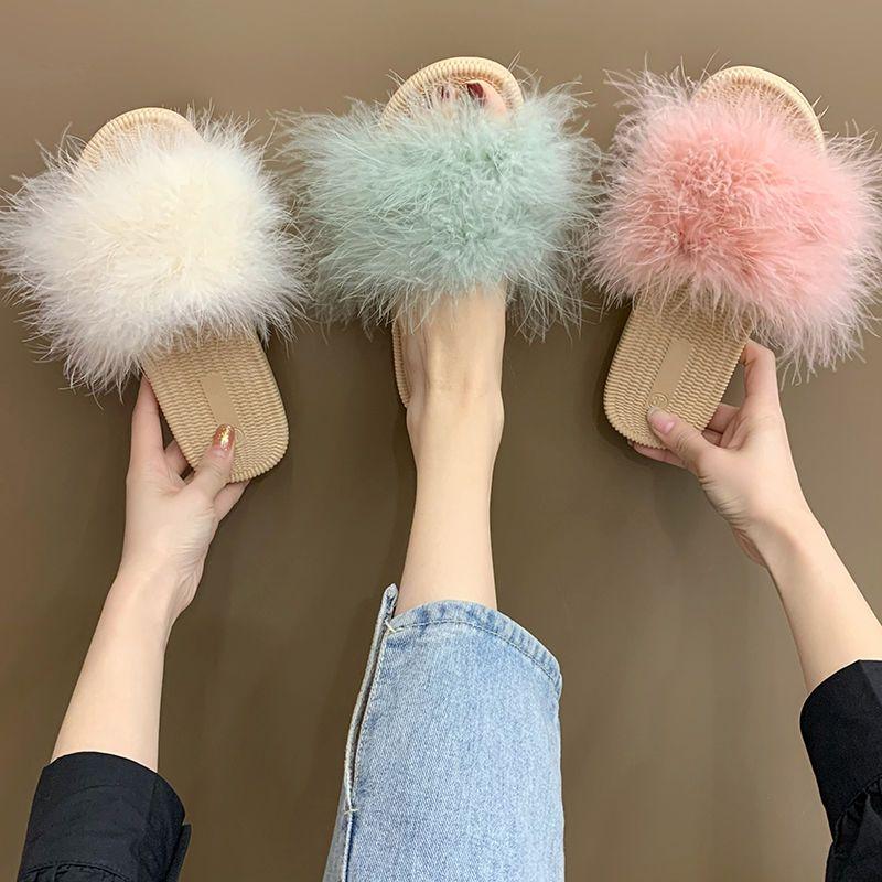 Шлепанцы плоские женские тапочки пушистые сандалии резиновые летние белые туфли для женщин 2024 пушистые детские новые модные уникальные 39