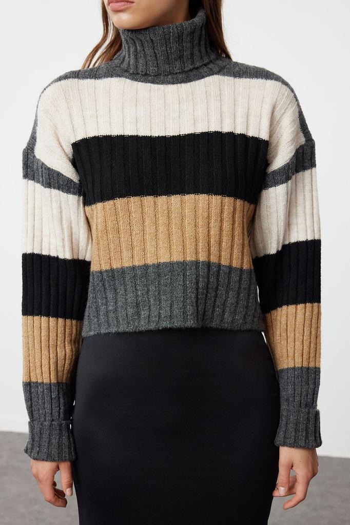 Women's Elegance Style Sweater Dark Green Crop Soft Textured Knitwear Sweater