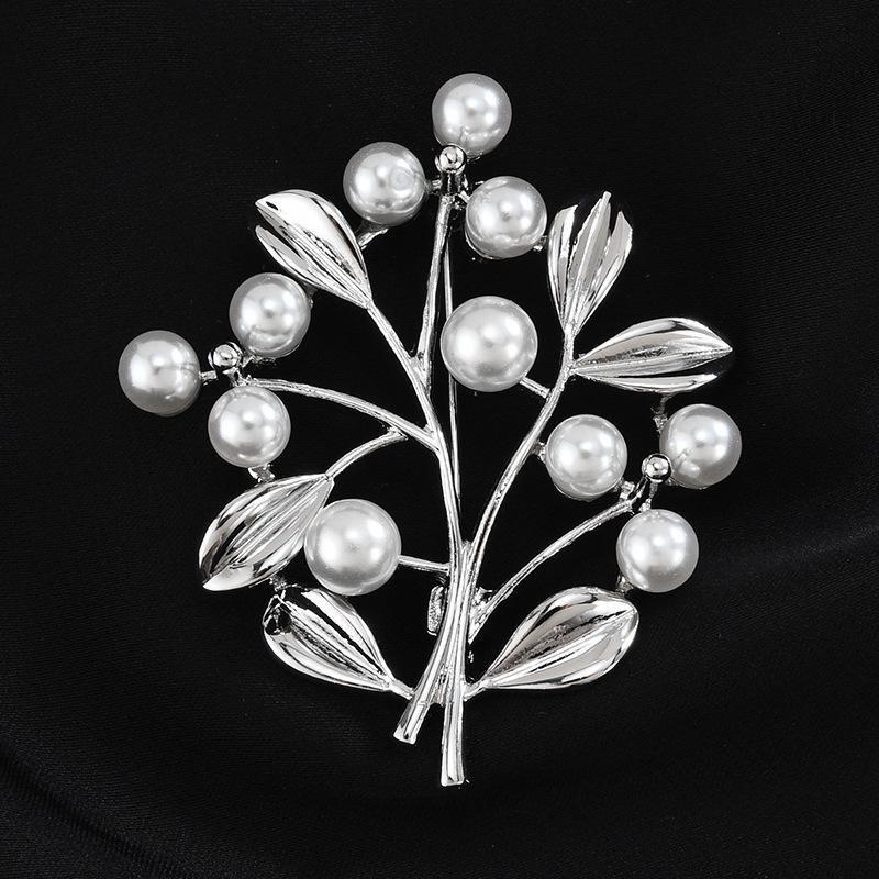 Brooch High-End Niche Silk Scarf Buckle Alloy Diamond Coat Pearl Corsage Pin Accessories