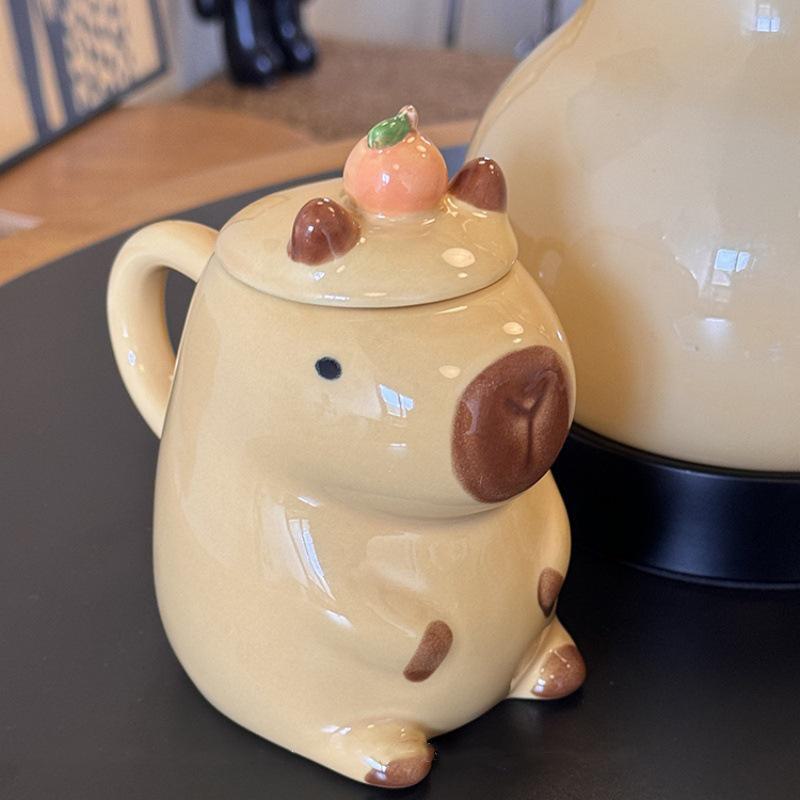 Керамическая кружка Capybara с крышкой — большая емкость для дома и завтрака
