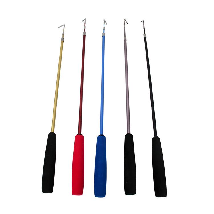 Популярная палочка-дразнилка для кошек: Трехсекционная удочка с несколькими вариантами расцветок для развлечения.