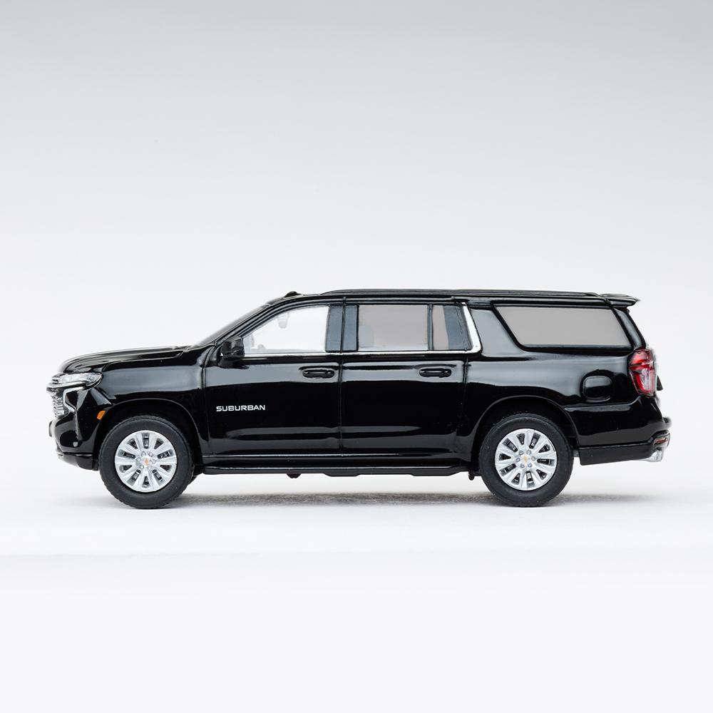 Escalade Chevrolet Saboban 1:64 Alloy Vehicle Die-cast Metal Mixed Color Other Metal Military Model Crafts Kit Gift Puzzle Toy
