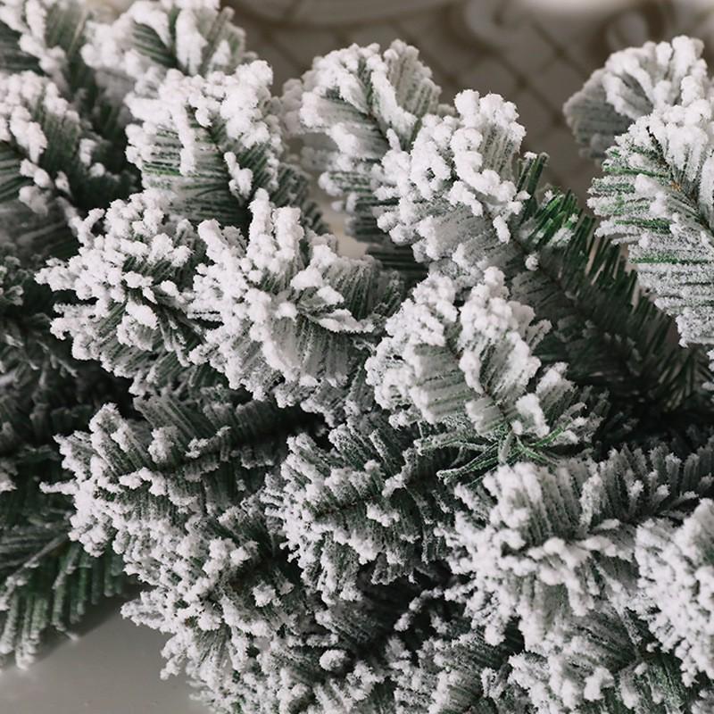 Рисовая светло-зеленая рождественская гирлянда для украшения елки или окна