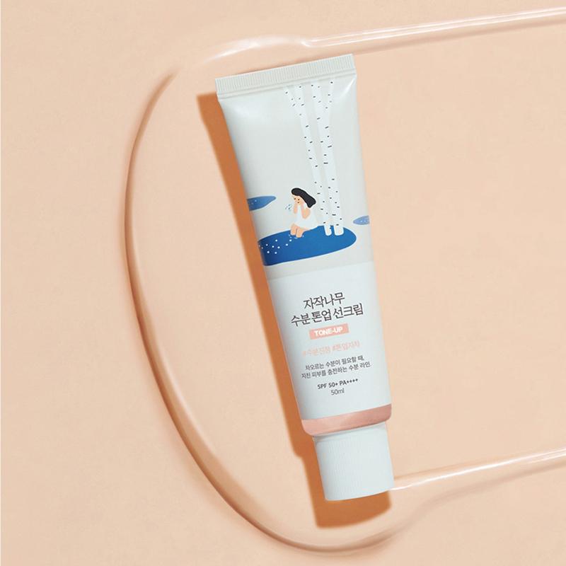 ROUND LAB Увлажняющий солнцезащитный крем с тонирующим эффектом SPF 50+ PA++++ 50 мл