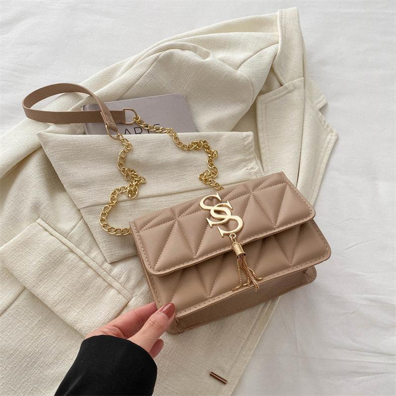 Fashion chain 2025 small square bag beautiful retro foreign style women's bag spring new trendy personality shoulder messenger bag
