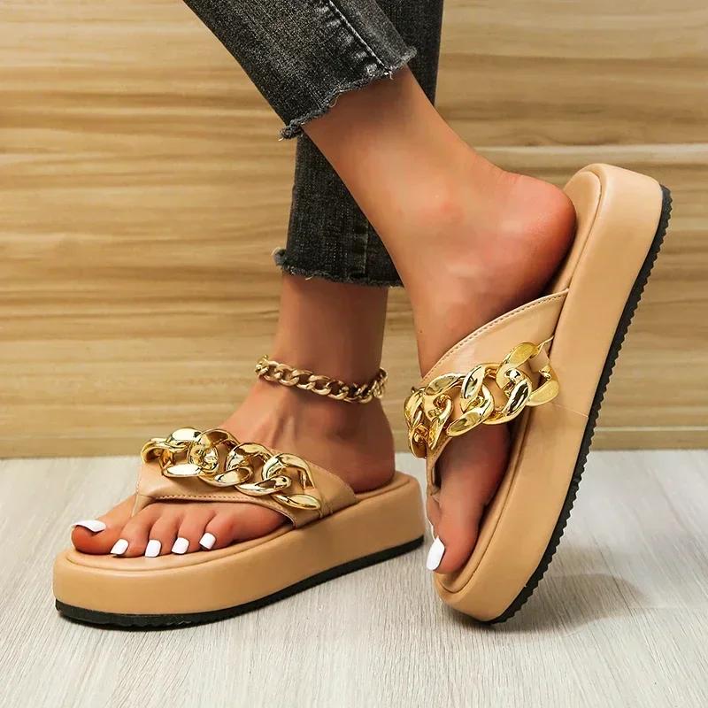 New Plus Size Herringbone Slippers Women Flat Beach Shoes 2024 Summer Vintage Metal Chain Platform Women‘s Flip-Flops Sandals