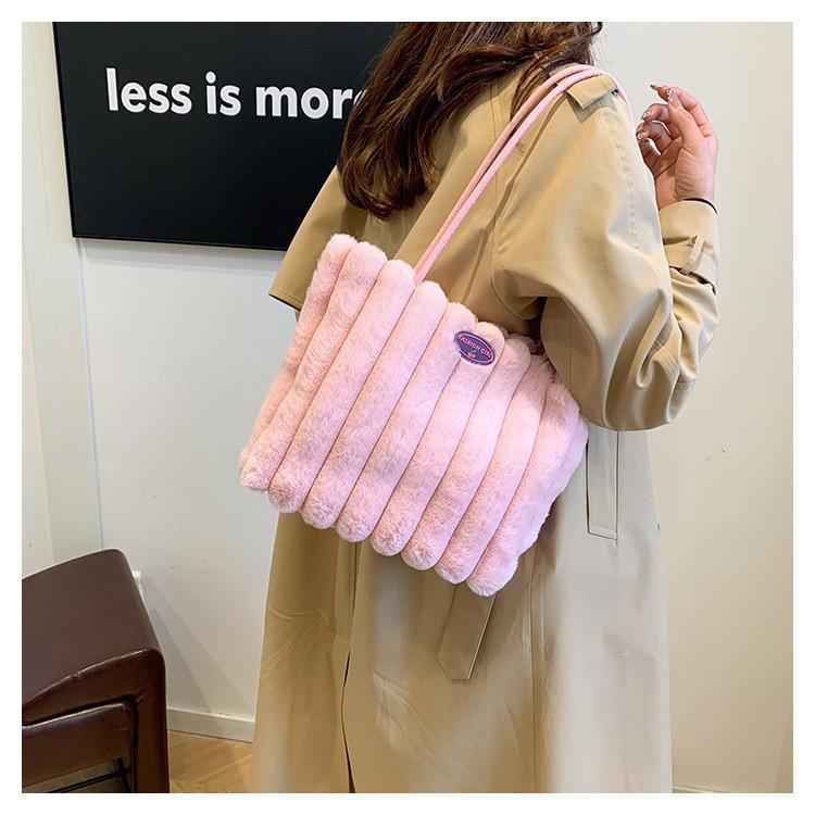 Женская пушистая сумка-тоут большой вместимости - Универсальная трансграничная сумка для通勤