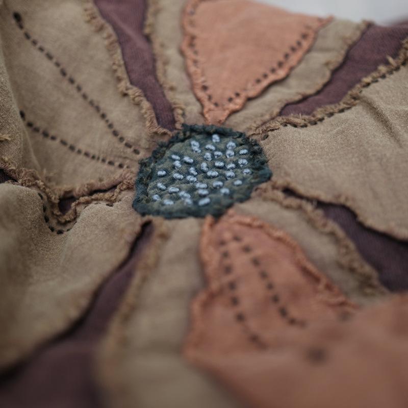 Винтажное красное свободное льняное платье с вышивкой в виде снежинок в стиле дзен (1998)