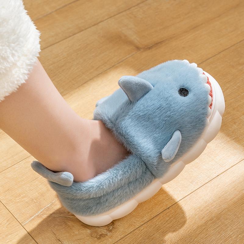 Модные зимние пушистые тапочки с акулами для мужчин и женщин, удобные теплые домашние тапочки для женщин, синие забавные мультяшные домашние мужские плюшевые туфли