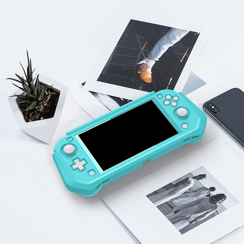 Игровой набор аксессуаров для Switch Lite: защитный чехол для NS Switch Lite, держатель для консоли.