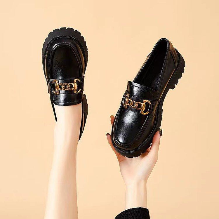 Маленькие кожаные туфли женские 2025 новая весна корейская версия jk низкие женские туфли мокасины британский стиль платформа универсальные одинарные туфли женские