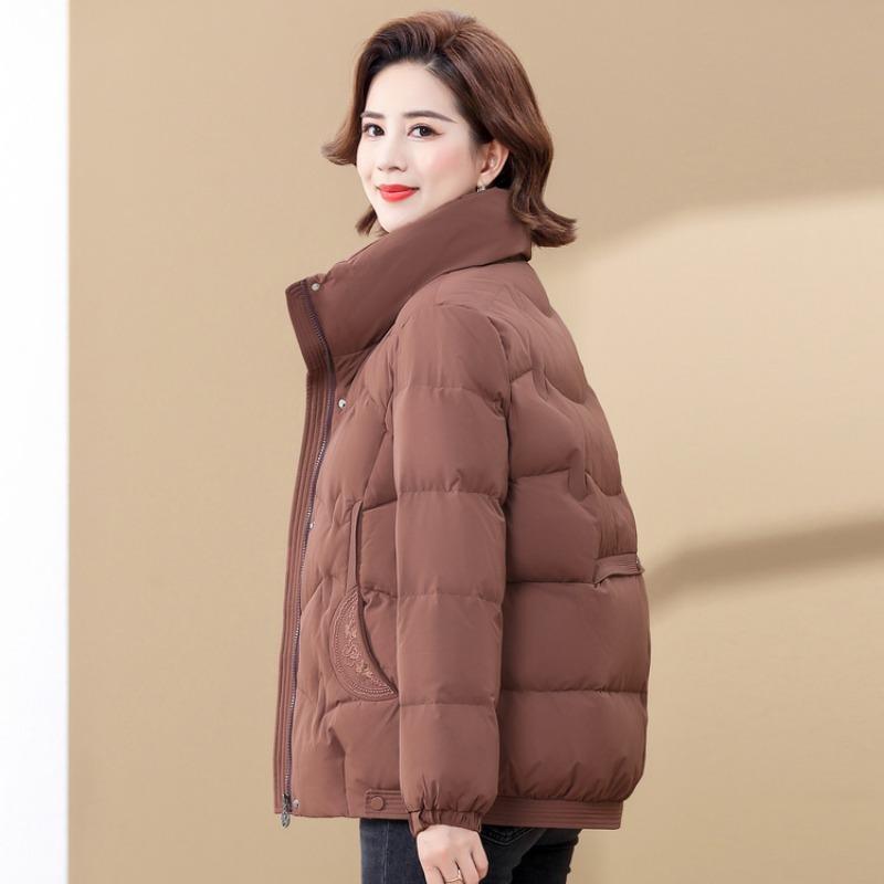 Бабушкина зимняя куртка пуховик короткая материнская зимняя толстая большого размера одежда из хлопка для пожилой женщины