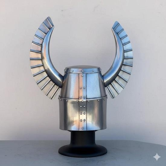 Crusader Templar Horned Helmet, Handcrafted 18G Steel Great Helm, Medieval Knight Armor for LARP, Reenactment and Collectible Display