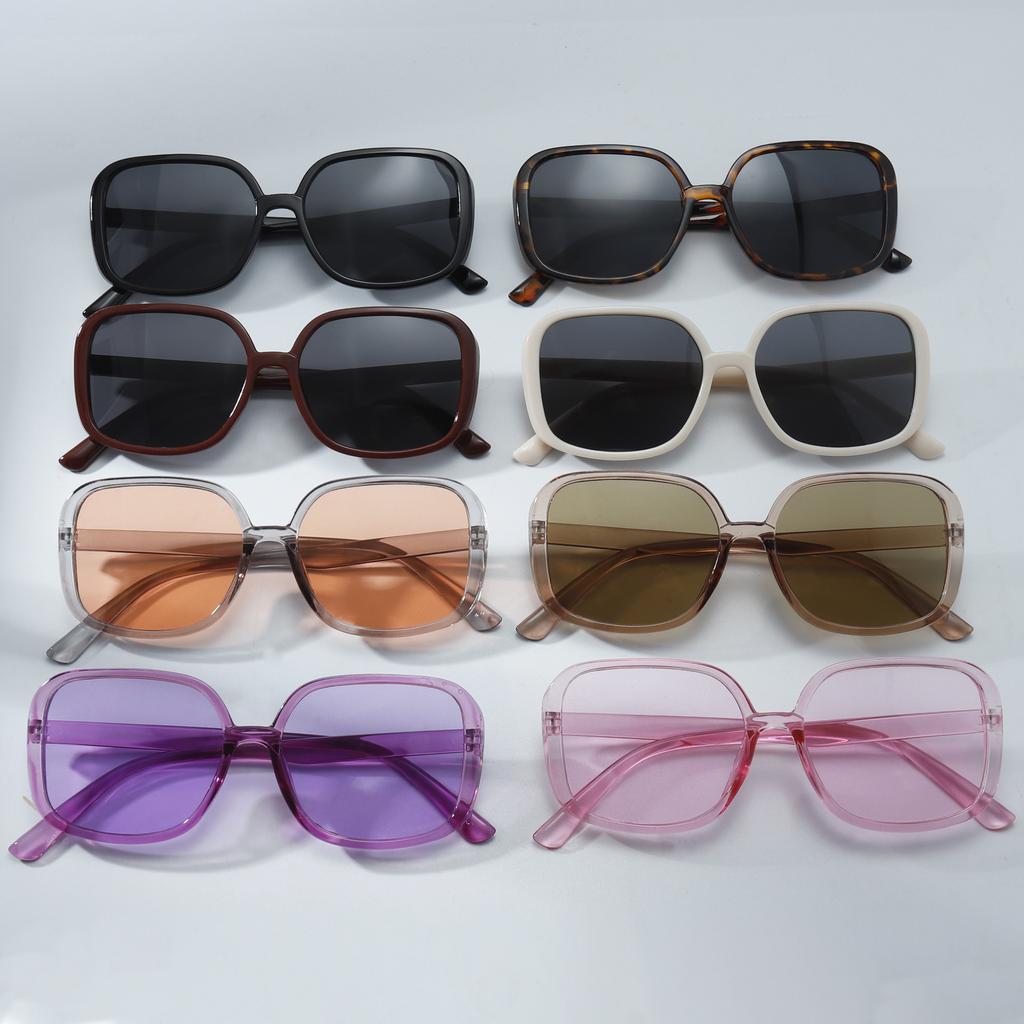 Square simple plastic sunglasses for men and women fashion trend UV resistant glasses outdoor sunscreen sunshade
