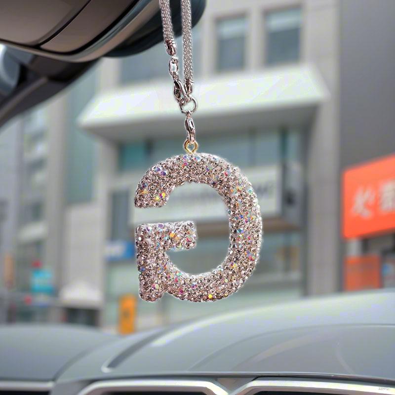 Новый 1 шт. Стразы Буквы Автомобильное Зеркало Заднего Вида Подвеска Кристалл Автомобильное Украшение Шикарный Аксессуар Подвесной Креативный Блестящий Шарм