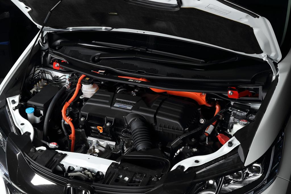 Распорка стоек BLITZ для Honda Hybrid 96110 (Фронт) Одиссея/Одиссея (RC1/RC2/RC4)