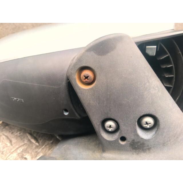 Vitz DBA-NCP91 Зеркало заднего вида правое 87910-52630