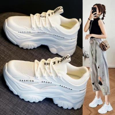 Новые женские толстые кроссовки, белые, с толстой подошвой, увеличенный круглый носок, модные туфли для отдыха и спорта, женские вулканизированные туфли