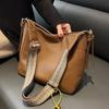 Stylish Versatile Large Capacity Pu Leather Bucket Bag For Everyday Commuting Use