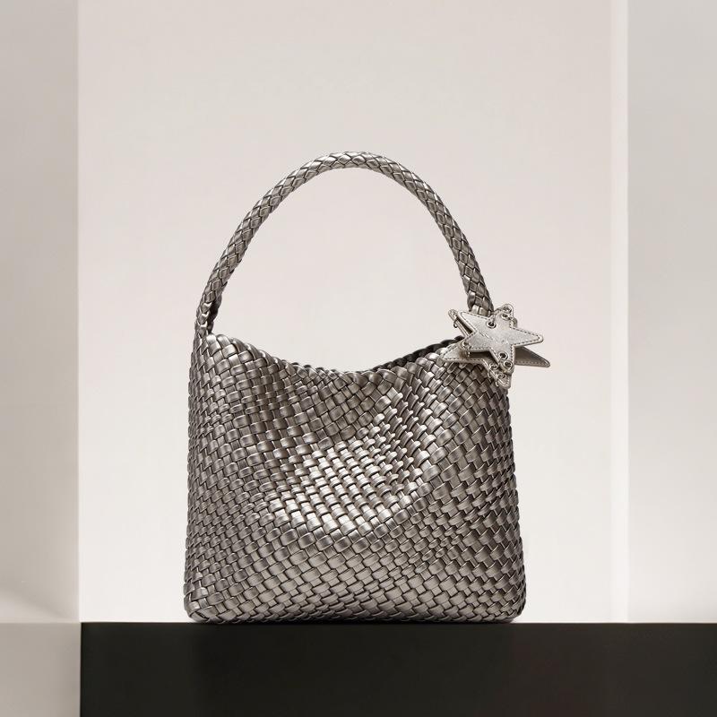 Gun Gun Same Champagne Gold Handwoven Bag Portable Tote Bag Casual Lazy Wind One Shoulder Underarm Bucket Bag