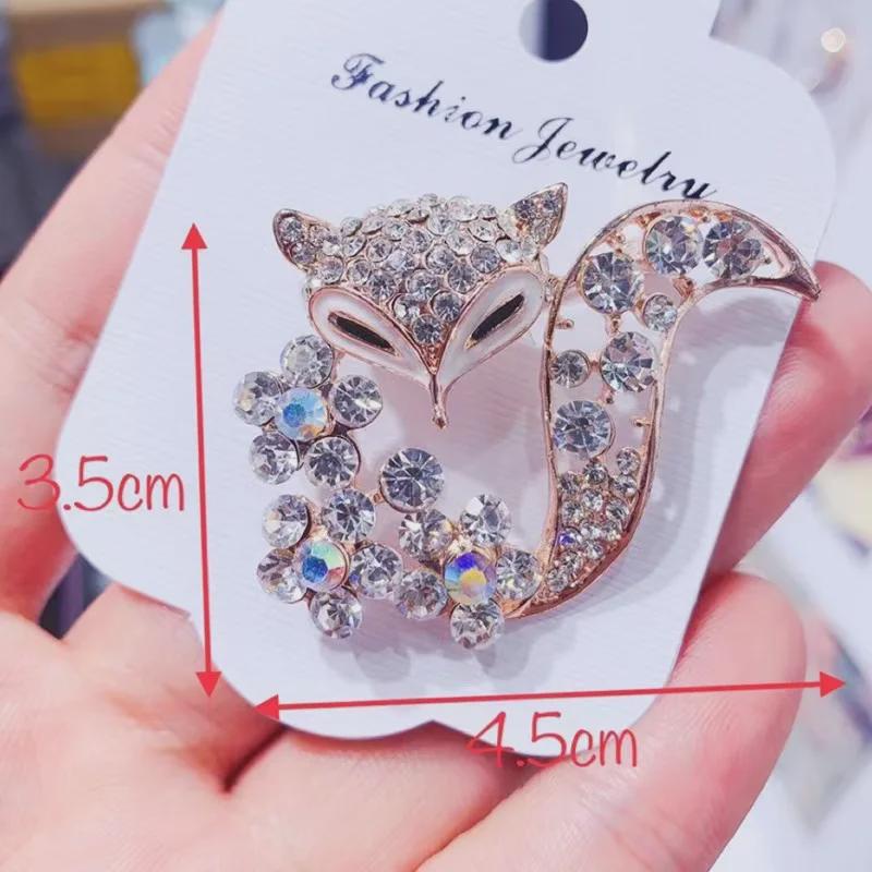 Elegant Fox Brooch: High-End Korean Collar Pin for Coats, Sweaters, and Corsages - A Cute, Creative Accessory