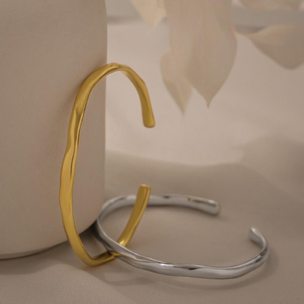 Htpwe Нержавеющая сталь Неправильное кольцо Мёбиуса Глянцевый лавовый браслет Женский 18k золото Пара Праздничный подарок Браслет Вечеринка Повседневный Циркон