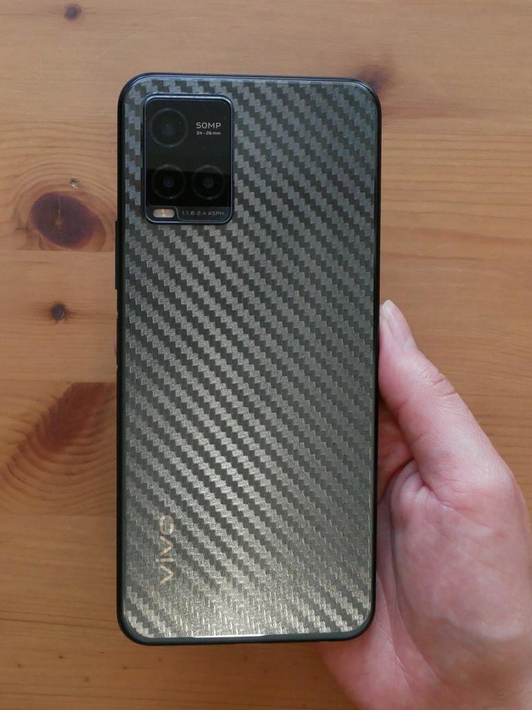 apgo Protective Skin Sticker for the Back Compatible with Oukitel K4000 Plus, Wrap Film, Foil, Vinyl - Pattern Transparent Carbon